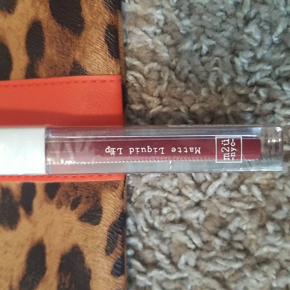 Makeup bundle - Picture 6 of 8